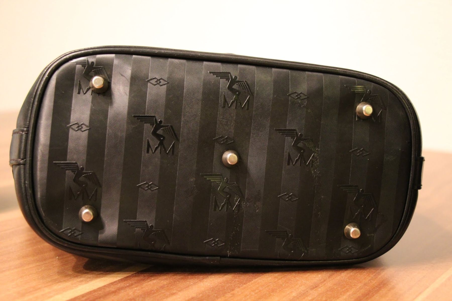 Maison Mollerus Taschen für Damen: Maison Mollerus Beuteltasche schwarz "Sion" – Gebraucht aus Bassersdorf von daniela_annacaterina 3