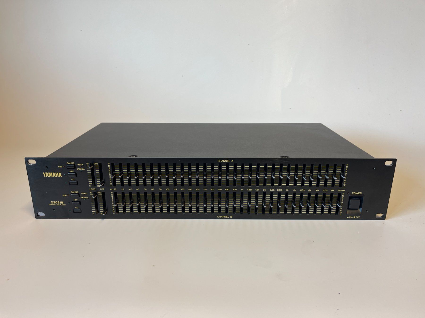 Yamaha Equalizzatori: Yamaha Graphic Equalizer, Modell Q2031B – Usato da Zizers venduto da fiduciar