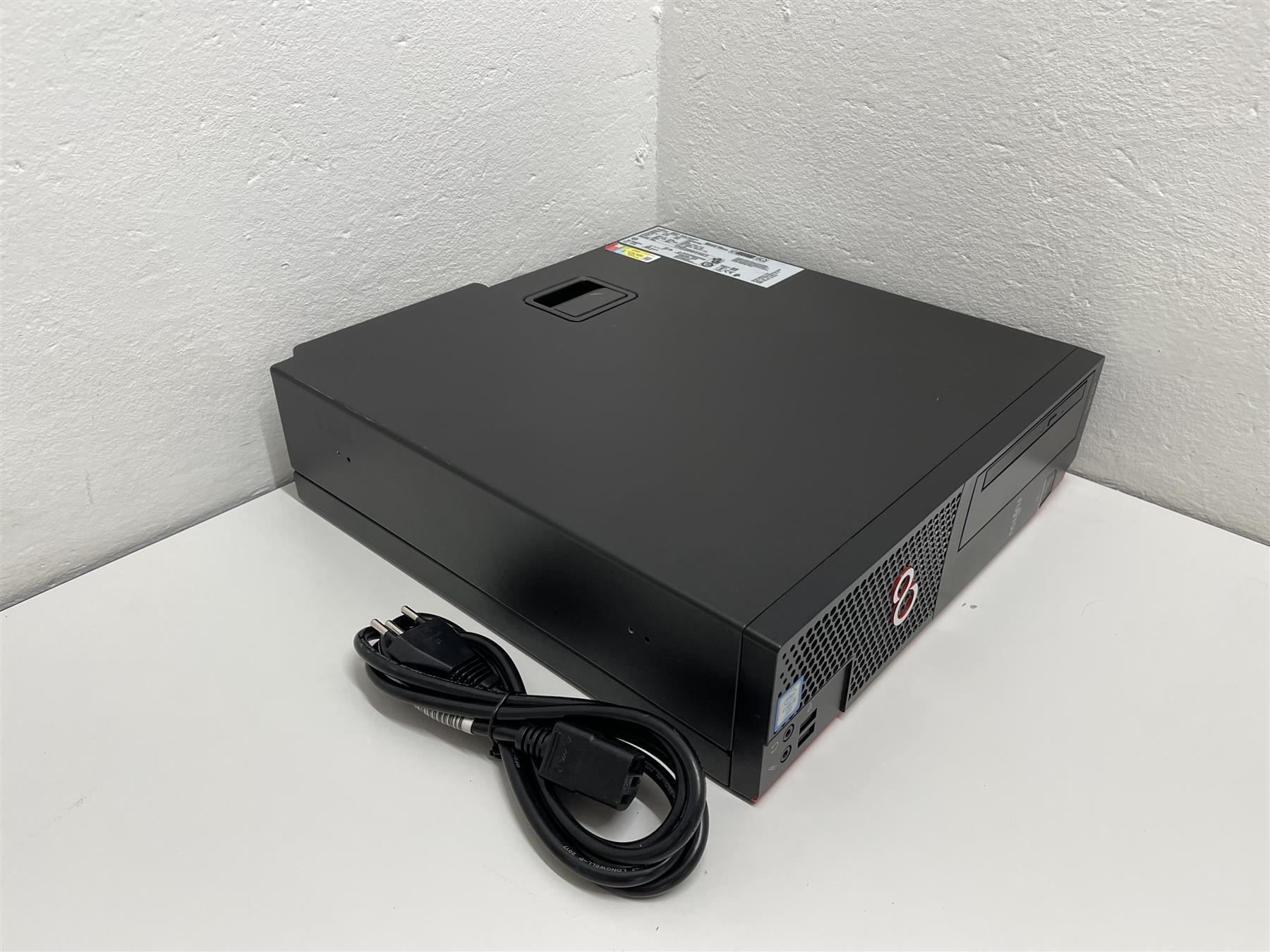 Fujitsu PC: Fujitsu Celsius_J550 Betriebsbereit – Usato da Niederdorf venduto da LeptonAG 1