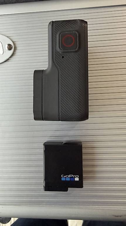 Action Cam: GoPro Hero 5 Black – Usato da Tramelan venduto da Fabienne196322 2