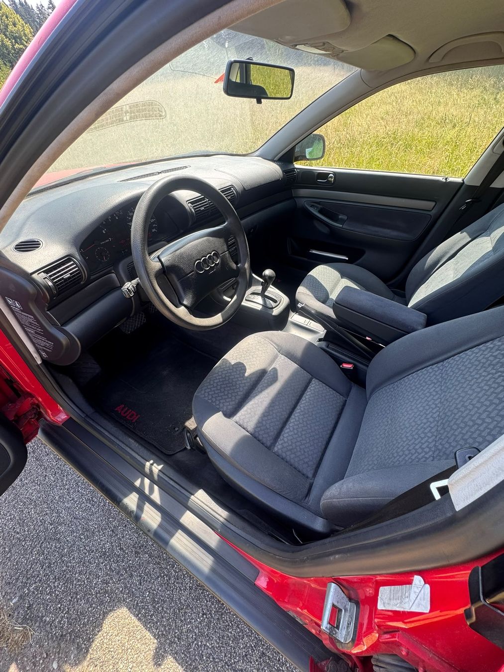 Audi Autos: Audi A4 b5 1.8l Ab MFK! – D'occasion à Riggisberg par Linaaagxi 4