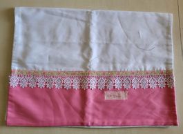 Kissenbezug Weiss Pink mit Spitze 70x50cm 1 Stk. 