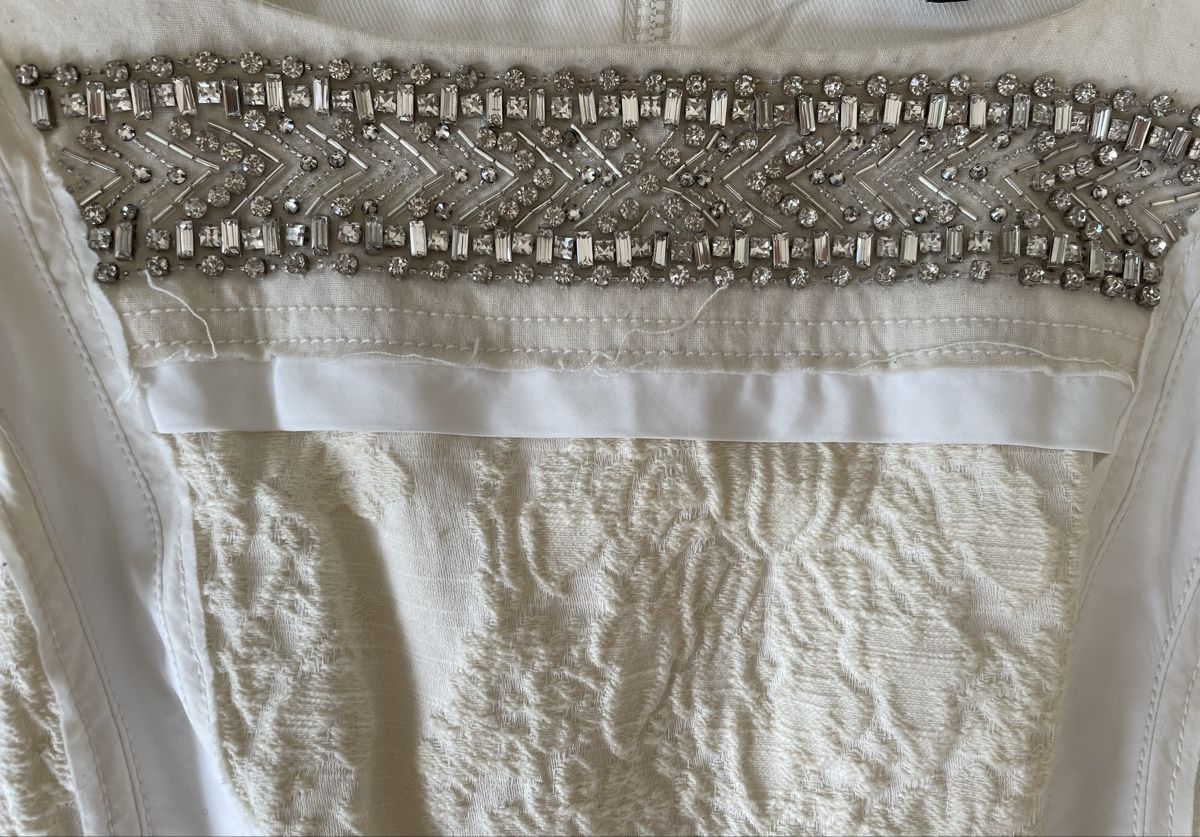 Tara Jarmon Kleider: Robe écru évasée scintillante Tara Jarmon – Neu (gemäss Beschreibung) aus Troinex von nadinebmichaelson 2