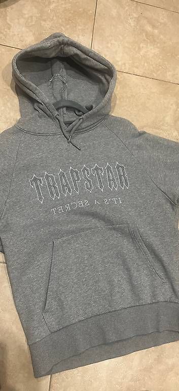 Lotti di vestiti: trapstar tracksuit completa – Usato da Melano venduto da tiz_j95w