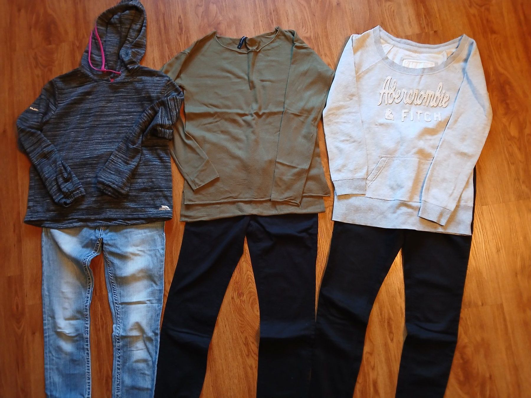 Lotti di vestiti: Damen Kleider Packet Hosen und Pullover Gr.36 – Usato da Niederried Interl venduto da Icespider 2
