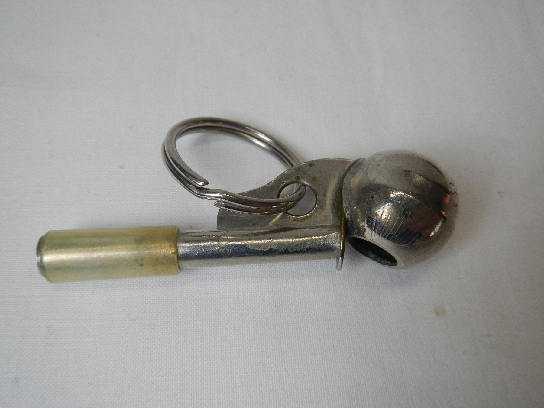 Pipe & Accessori: Alte SBB CFF FFS Abfertigungs-Pfeife – Usato da Glis venduto da Brittarhone