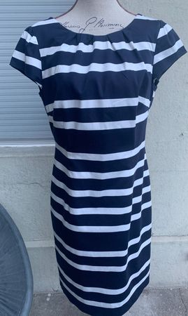 Superbe robe COMMA rayé marinière 97%coton t.40