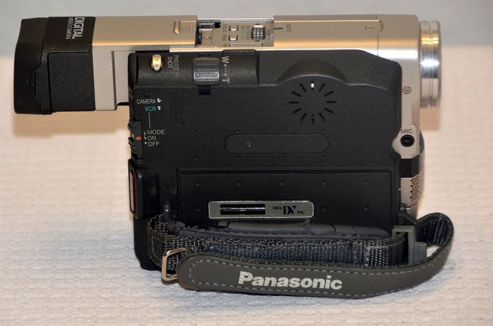 Panasonic NV-GS35EG-S Caméscope Mini DV Zoom Optique 30x Argent