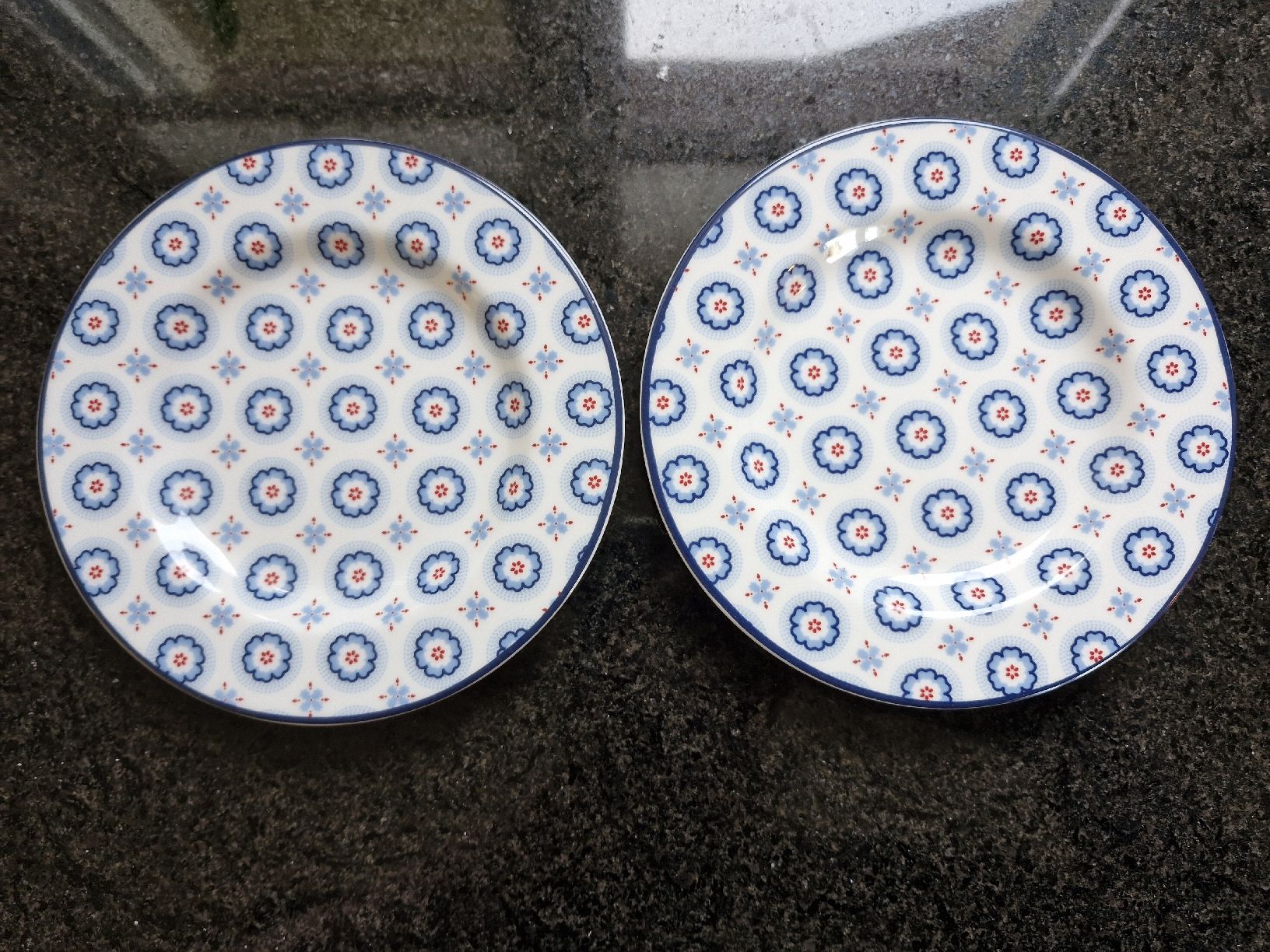 Greengate Teller: 2 kleine Teller Greengate – Gebraucht aus Luterbach von martinagl83