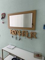 spiegel mit bonjour mit schlüsselanhänger