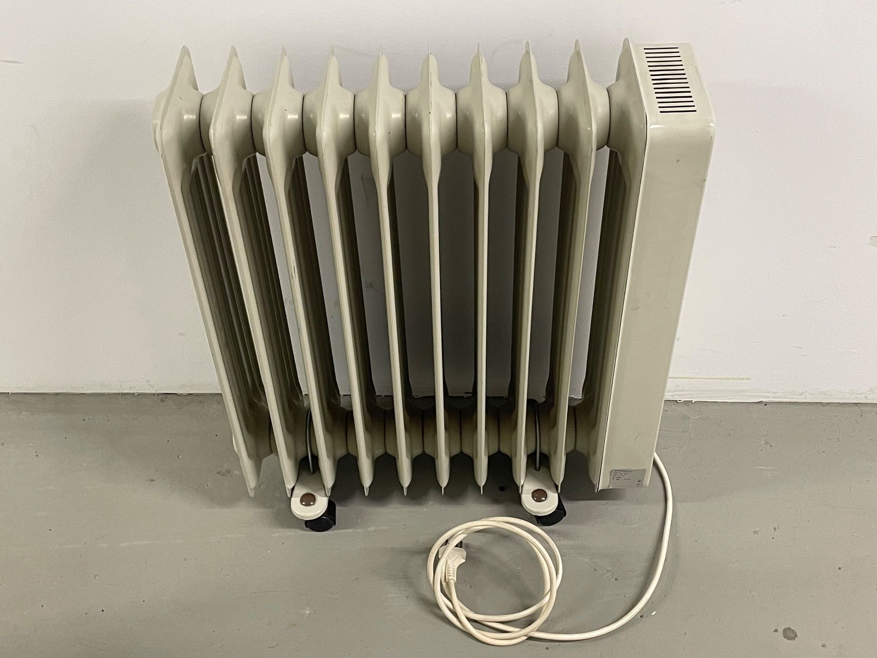 Radiatori: Radiator Elektro Typ Diamant Thermo/Top Auktion – Nuovo (secondo la descrizione) da Volketswil venduto da rubin74 2