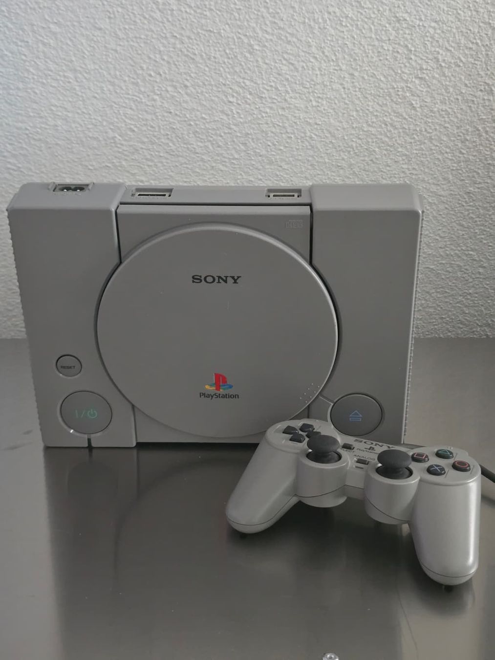 Sony Konsolen: Sony PlayStation 1 (PS1) – Gebraucht aus Emmen von BieteNurSo
