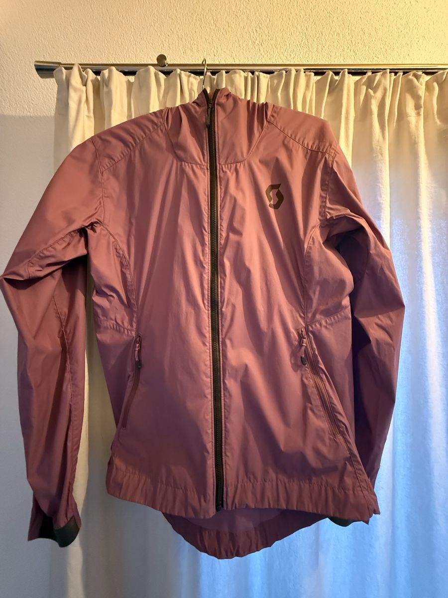 Scott Biciclette: Scott Windjacke Damen, Gr. M – Usato da Häutligen venduto da ale_k92f 1