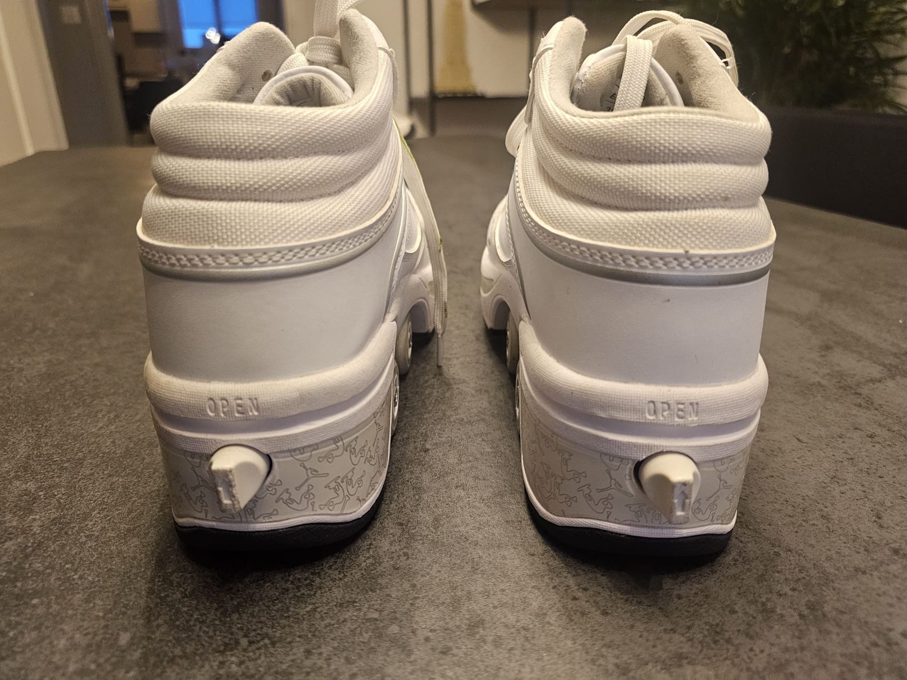 Pattini in linea & Pattini a rotelle: Schuhe mit Rollen / Rollschuh – Usato da Schönenwerd venduto da mim_7yqb 3