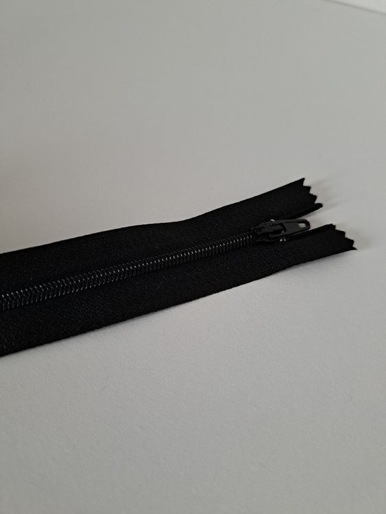 LFUFUESHOP Reißverschluss 5# – 50 Cm Schwarzer Reißverschluss Mit Öffnung Und Schwanz
