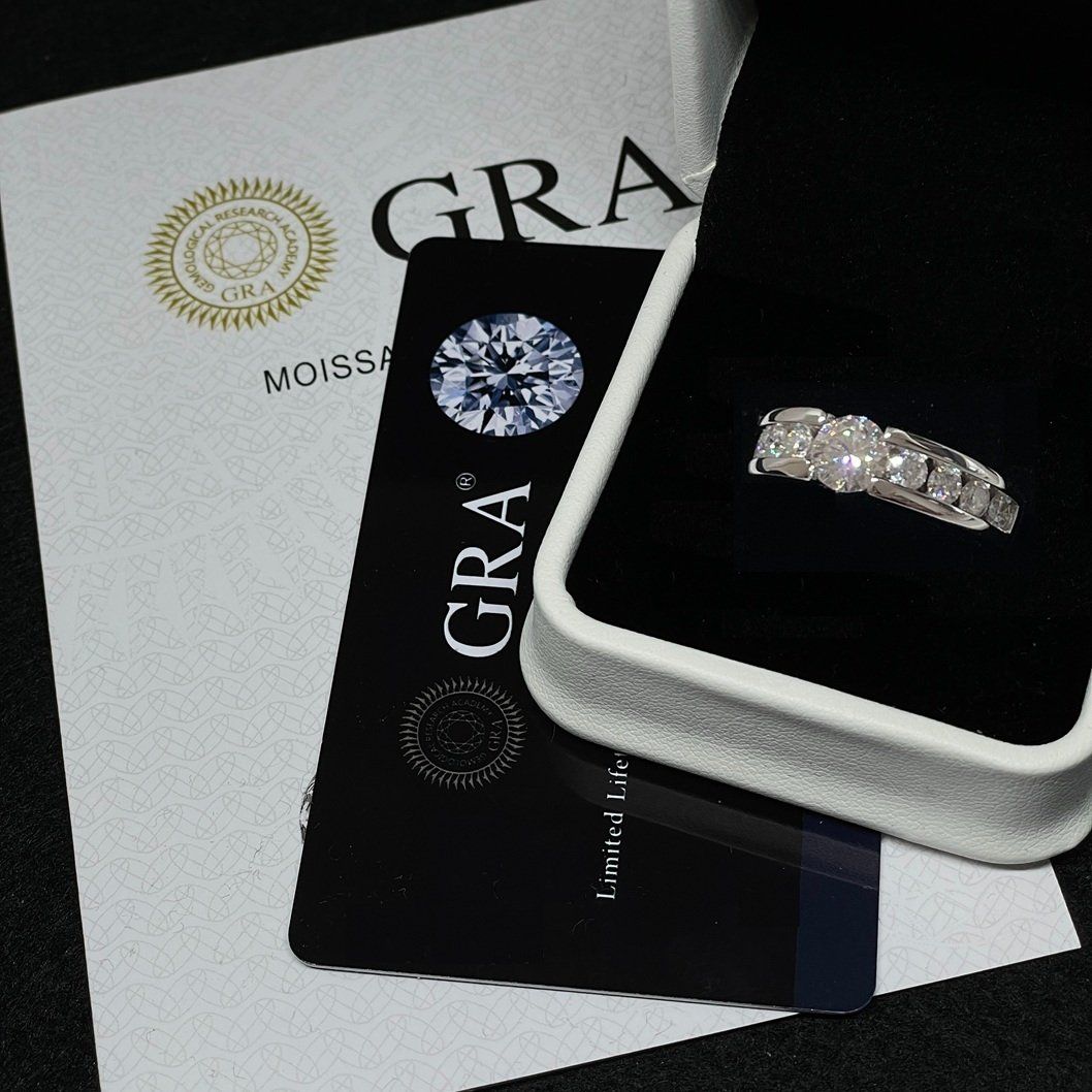 Ringe: Moissanit Ring, Silber - Gr. 61 GRA-Zertifikat – Neu (gemäss Beschreibung) aus Thun von Creative-Art-Tess 7