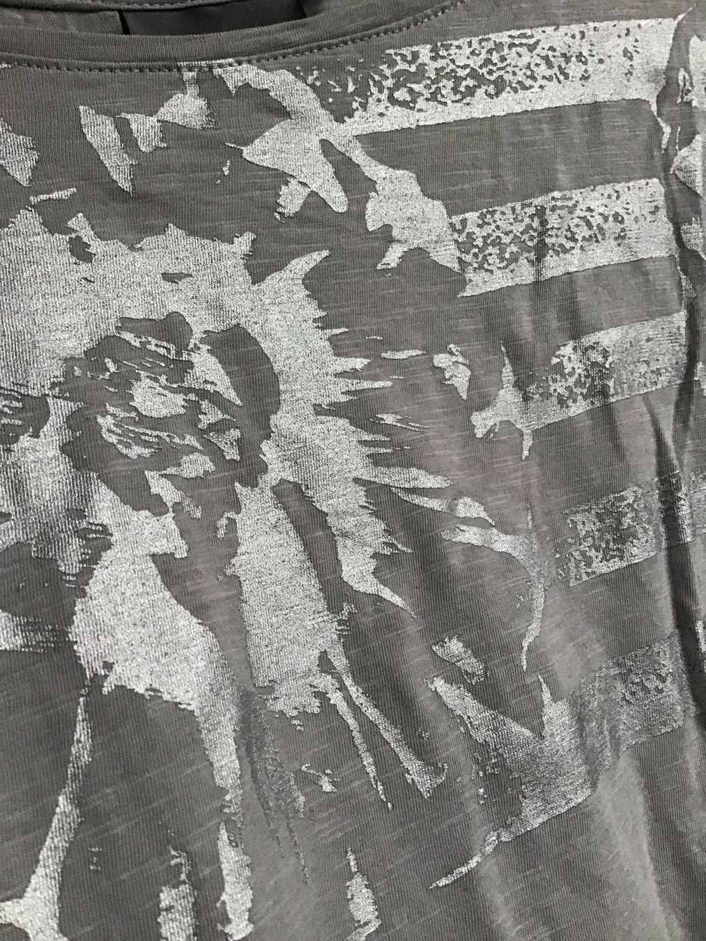 C&A T-shirt: T-Shirt mit silbernem Aufdruck – Nuovo (secondo la descrizione) da Weggis venduto da Tupferl
