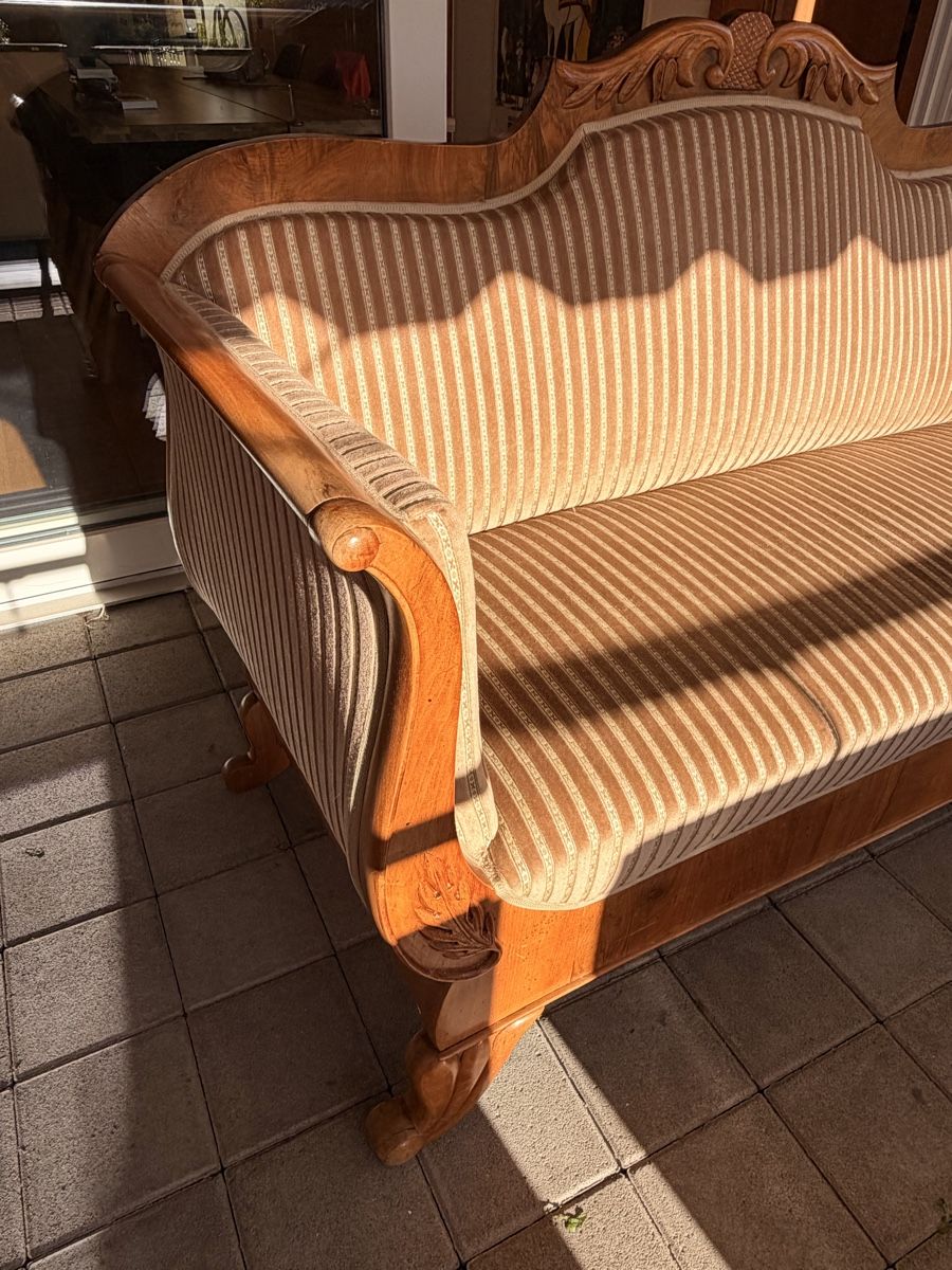 Divani: Antikes Sofa Holz mit Stoffbezug  – Usato da Uster venduto da KingZimmi 2