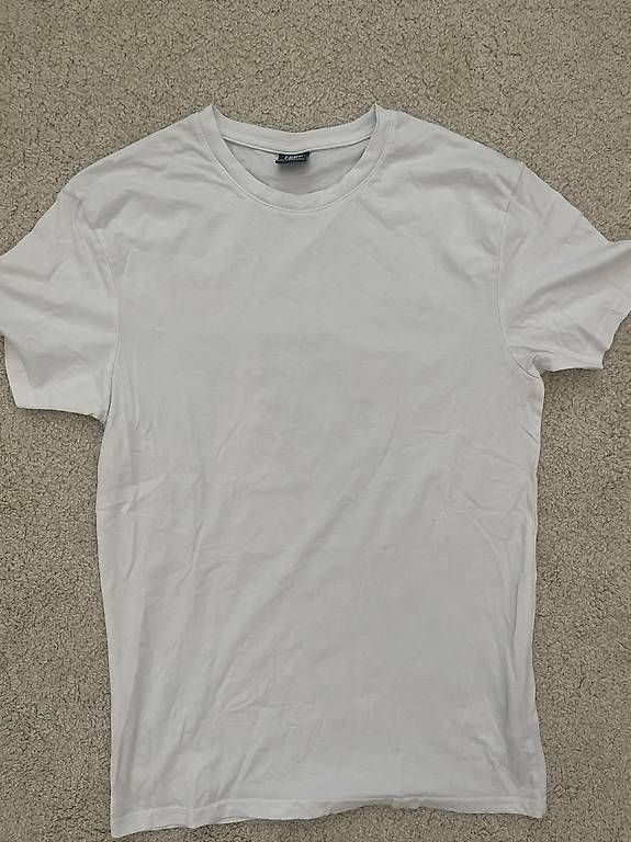 T-shirt: T-Shirt – Usato da Düdingen venduto da sahli89