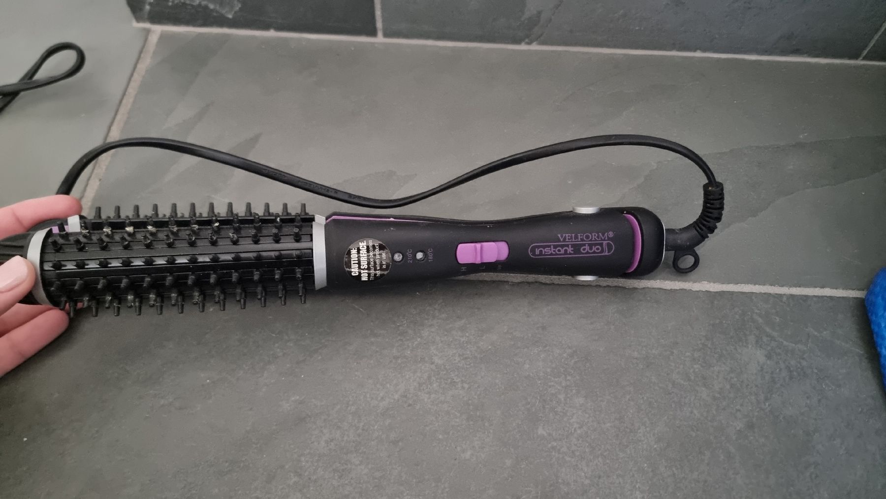 Accessori per capelli: piastra per capelli – Usato da Canobbio venduto da mei_9rt5