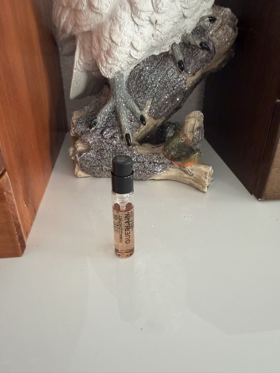 Guerlain Profumi & Eau de Toilette: Guerlain Tobacco Honey EDP - Rare Sample – Nuovo (secondo la descrizione) da Morges venduto da kon_c2pz 1