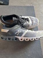 On Cloud Running Herren Laufschuhe, Grau/Weiss, Grösse 44.5