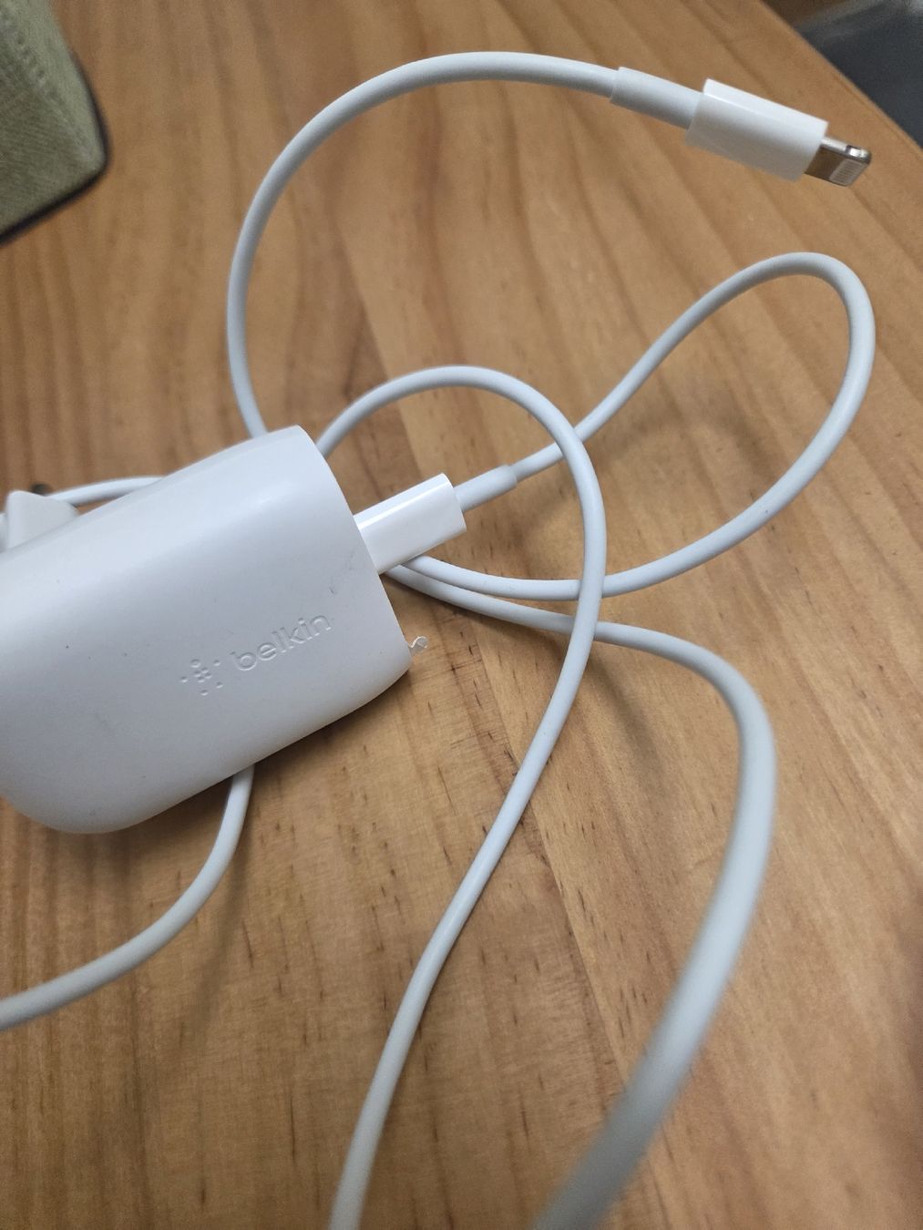 Apple Caricabatterie: Apple charger lightning – Nuovo (secondo la descrizione) da Basel venduto da nin_8vcy