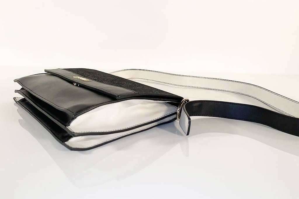 Roberto Cavalli Borse da donna: Neue Just Cavalli Leder Handtasche – Nuovo (secondo la descrizione) da Ballwil venduto da ClassicGallery 1