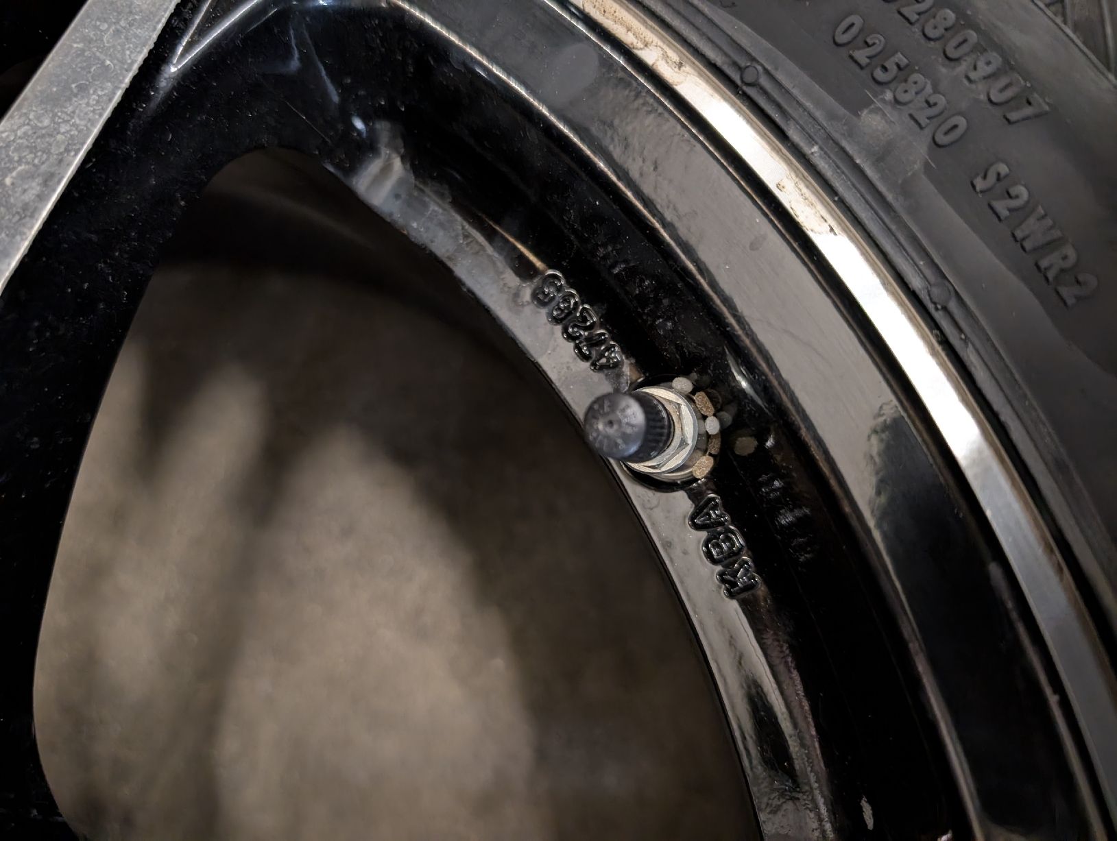 Pneus & Kompletträder: 4 Winterrad zu Subaru Forester – Gebraucht aus Trimstein von ef79 4