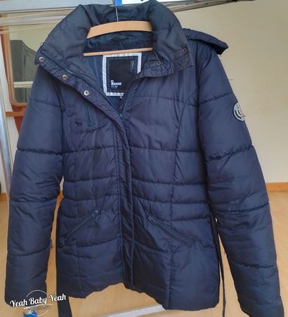 Dunkelblaue Winterjacke, Grösse XL Top Zustand!