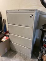 Metall-Schubladenschrank mit 4 Schubladen abschliessbar