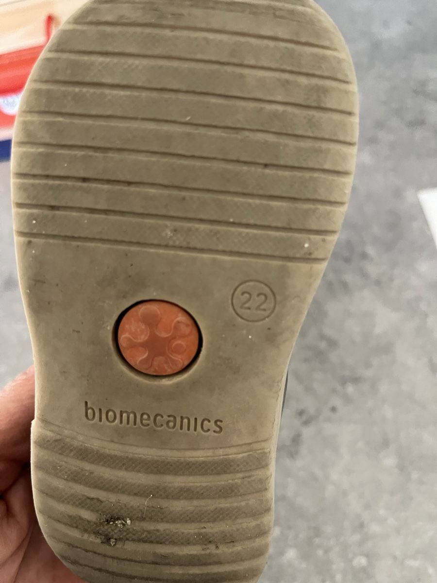 Scarpe per ragazze: Biomecanics Schuhe für Mädchen, Gr. 22 – Usato da Châtelaine venduto da EvelinaT 3
