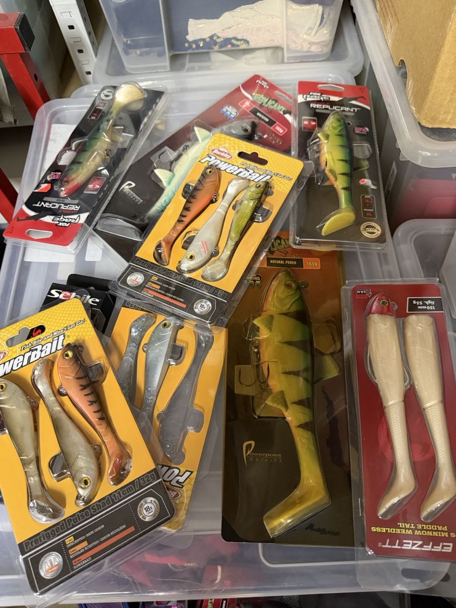 Köder: Lot de 7 leurres de pêche Neufs – Neu und originalverpackt aus Preverenges von Jojoa35