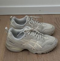 Asics 1090 v2