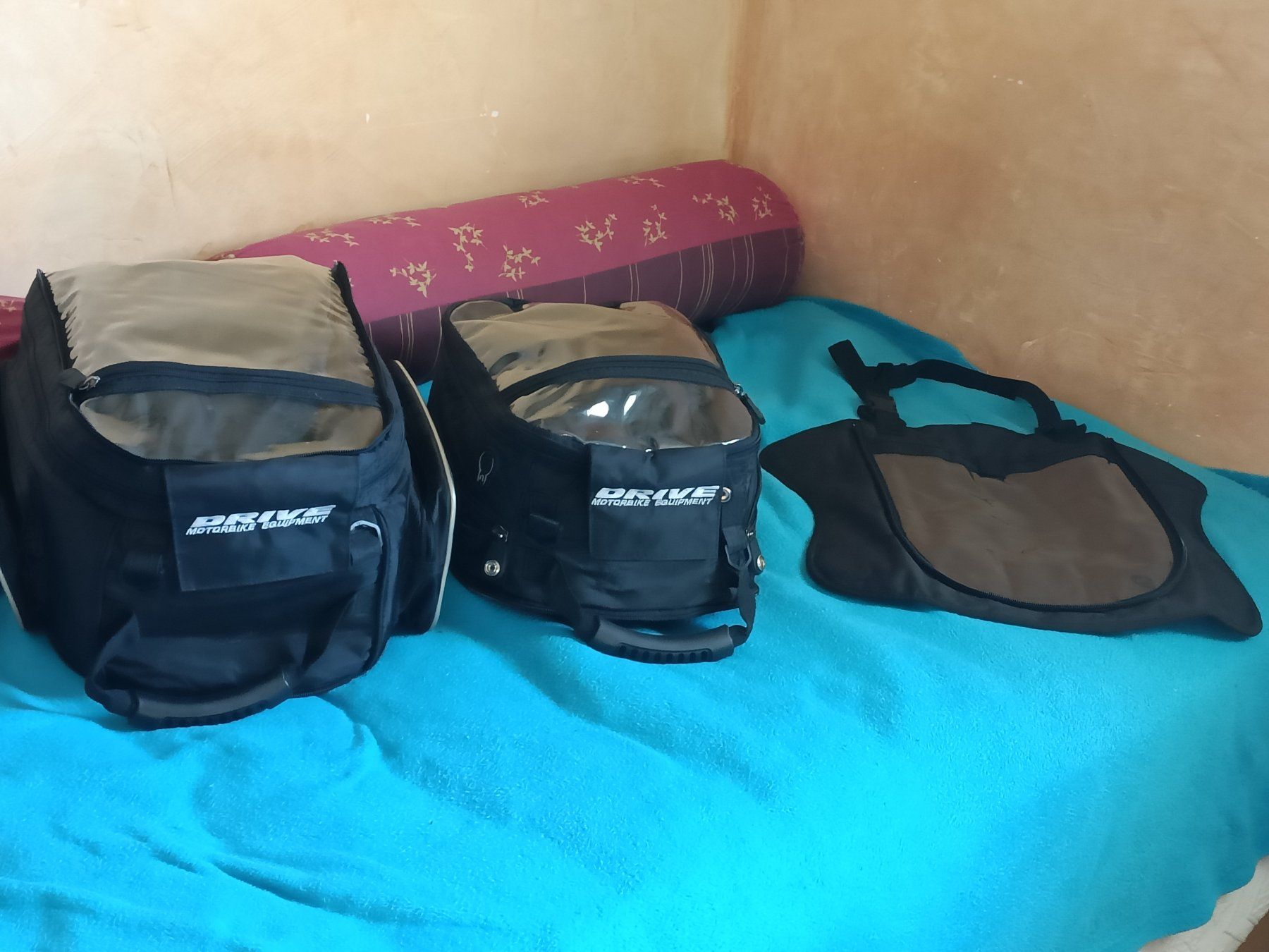 Valigie: Sac de réservoir de moto – Usato da Vernayaz venduto da pet_qh5r 4