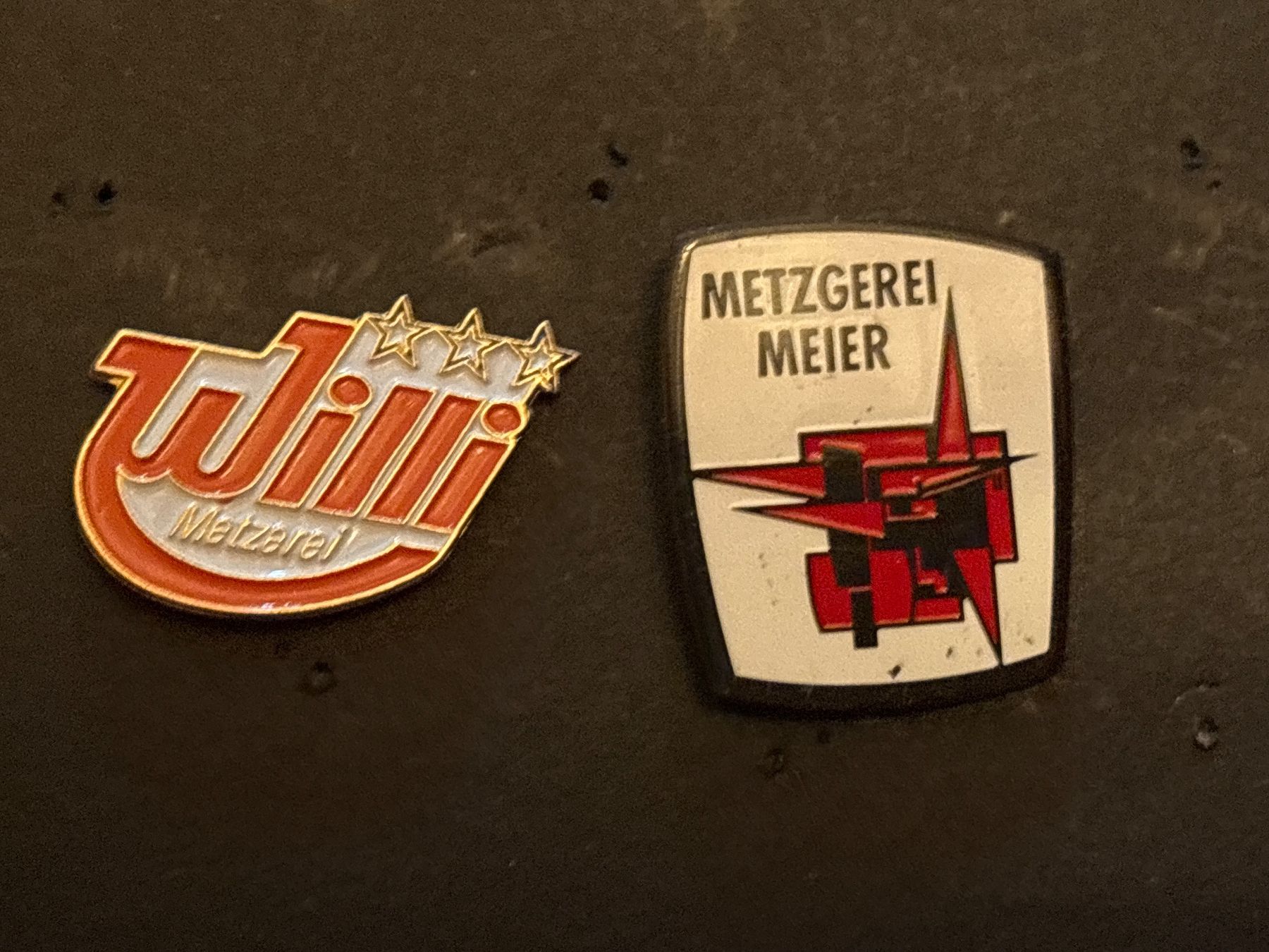 Plaketten & Abzeichen: Pins Metzgereien – Gebraucht aus Lützelflüh-Goldbach von NicoleL.