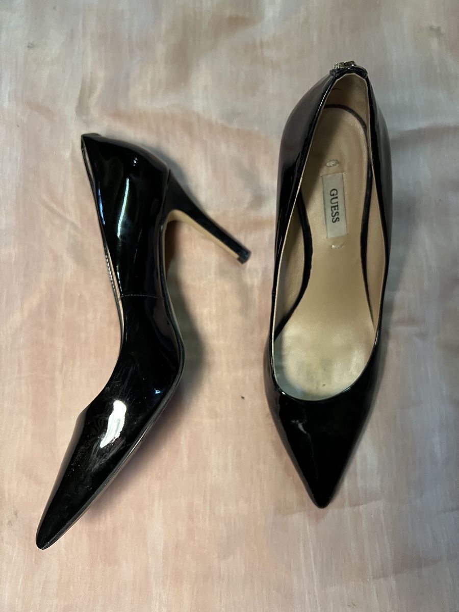Guess Scarpe da donna: Dunkelbraune Guess Pumps Gr. 38 – Usato da Zürich venduto da mozo