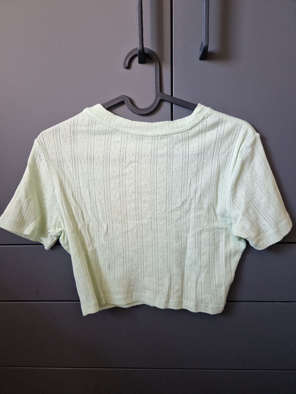 Top: Crop-Top hellgrün Gr. XS/S – Nuovo (secondo la descrizione) da Frauenkappelen venduto da sarahgygax_ 1