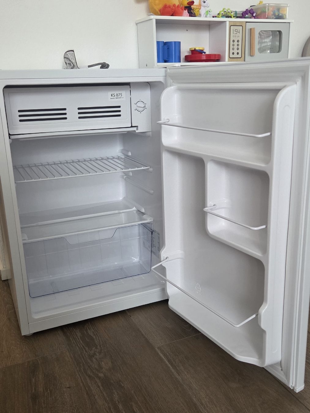 Novamatic Kühlschrank: Novamatic KS 075 – Gebraucht aus Hildisrieden von Wydenhof1 2