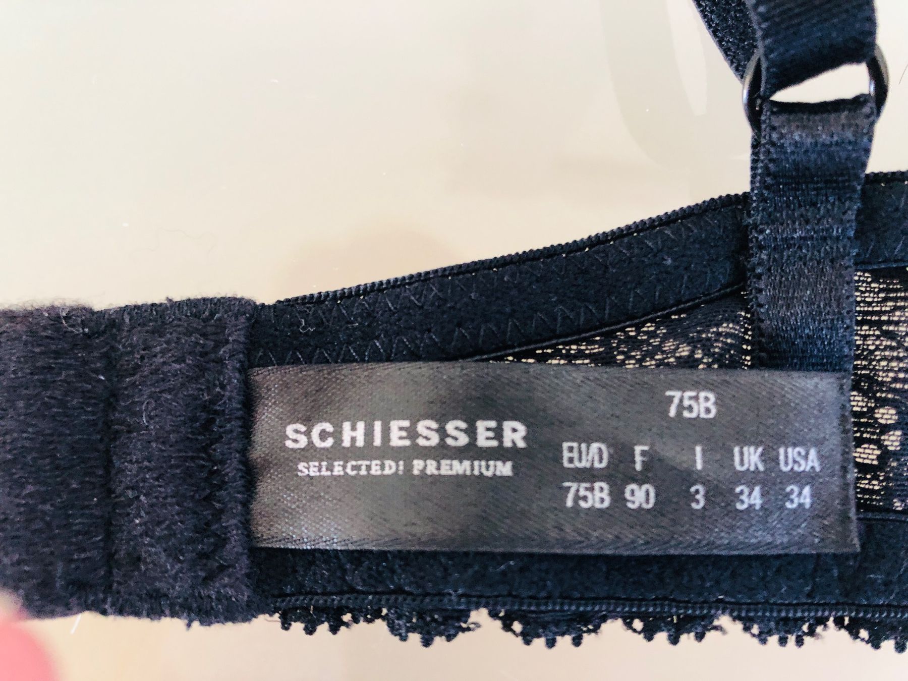 Schiesser Altra biancheria intima: Schwarzer BH mit Spitze Gr. 75B - Top Zustand! – Nuovo (secondo la descrizione) da Arlesheim venduto da leyRum4.5 5