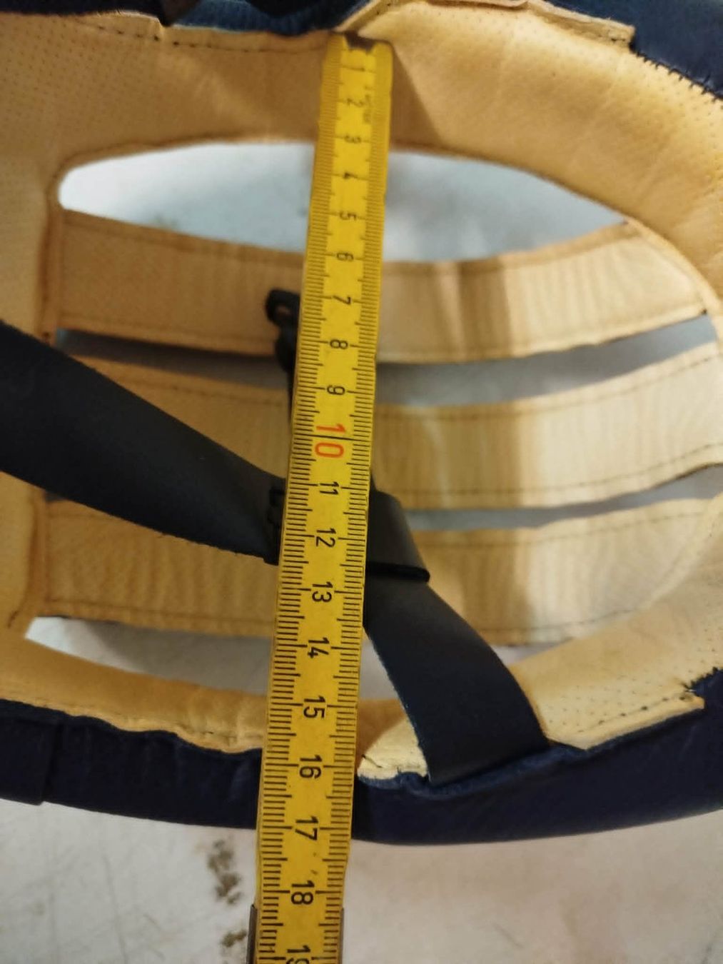 Schutz & Schoner: Casques de protection – Gebraucht aus La Chaux-de-Fonds von Emmaus2300CDF 7