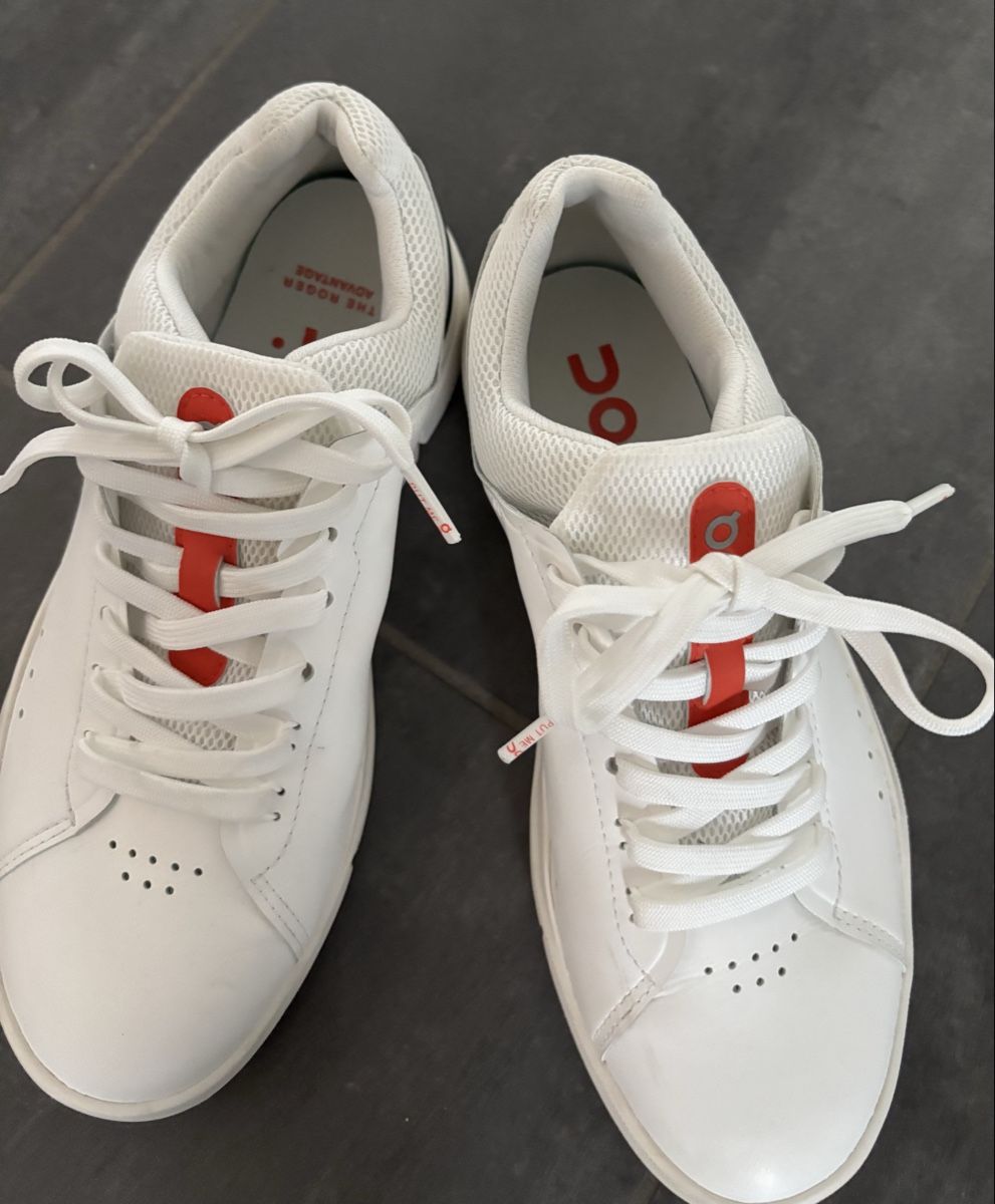 On Scarpe da donna: ON The Roger Advantage weiss EU 37.5 - Neu – Nuovo (secondo la descrizione) da Schwarzenburg venduto da Barbara_70