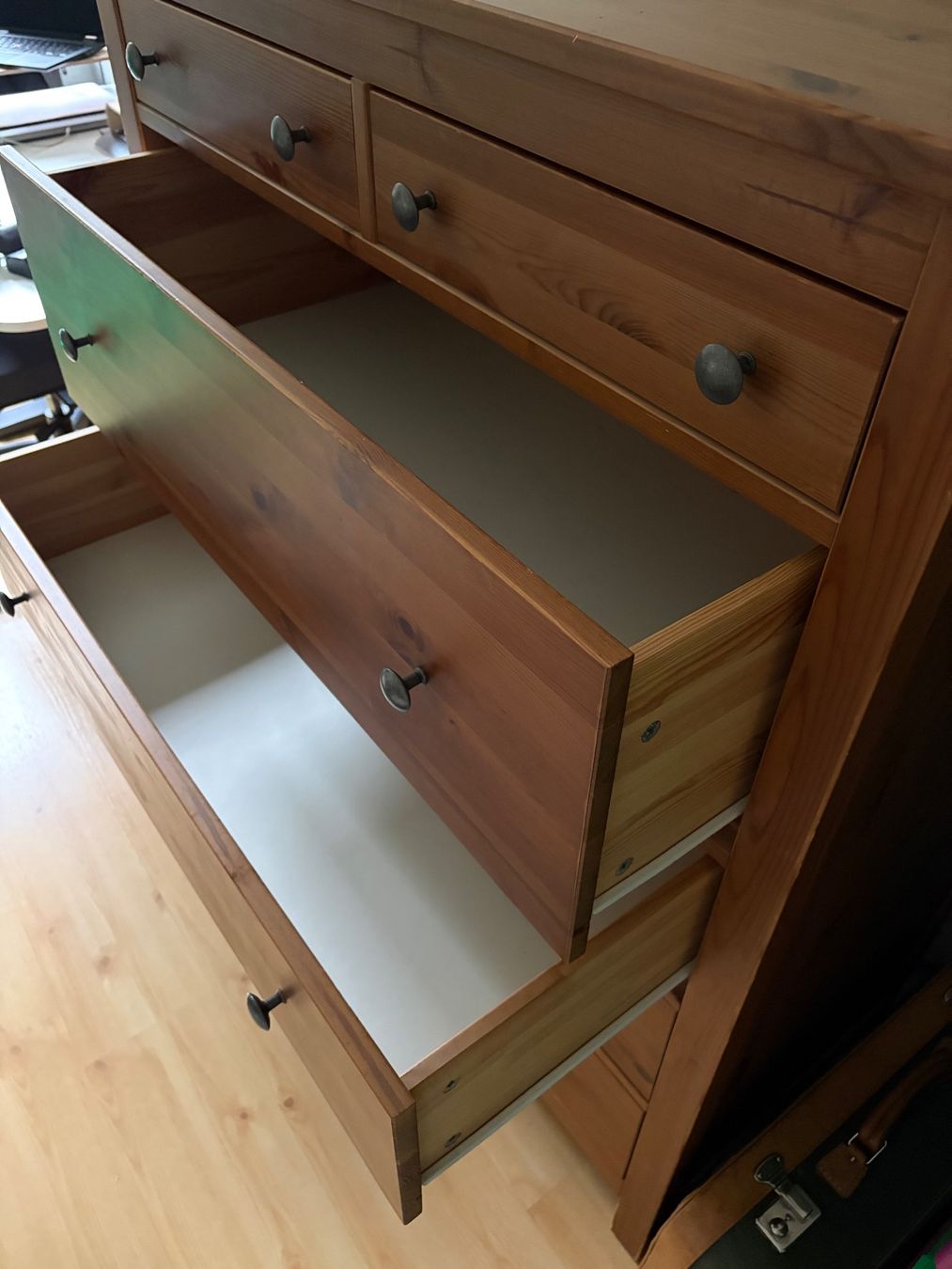 Ikea Kommoden: IKEA HEMNES Kommode Nussbaum Farbe – Gebraucht aus Zürich von ber_r6hd 3