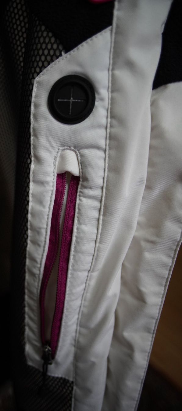 Giacche: KTec Damen Jacke Gr. M weiss – Usato da Basel venduto da Verkauf_Aral 4