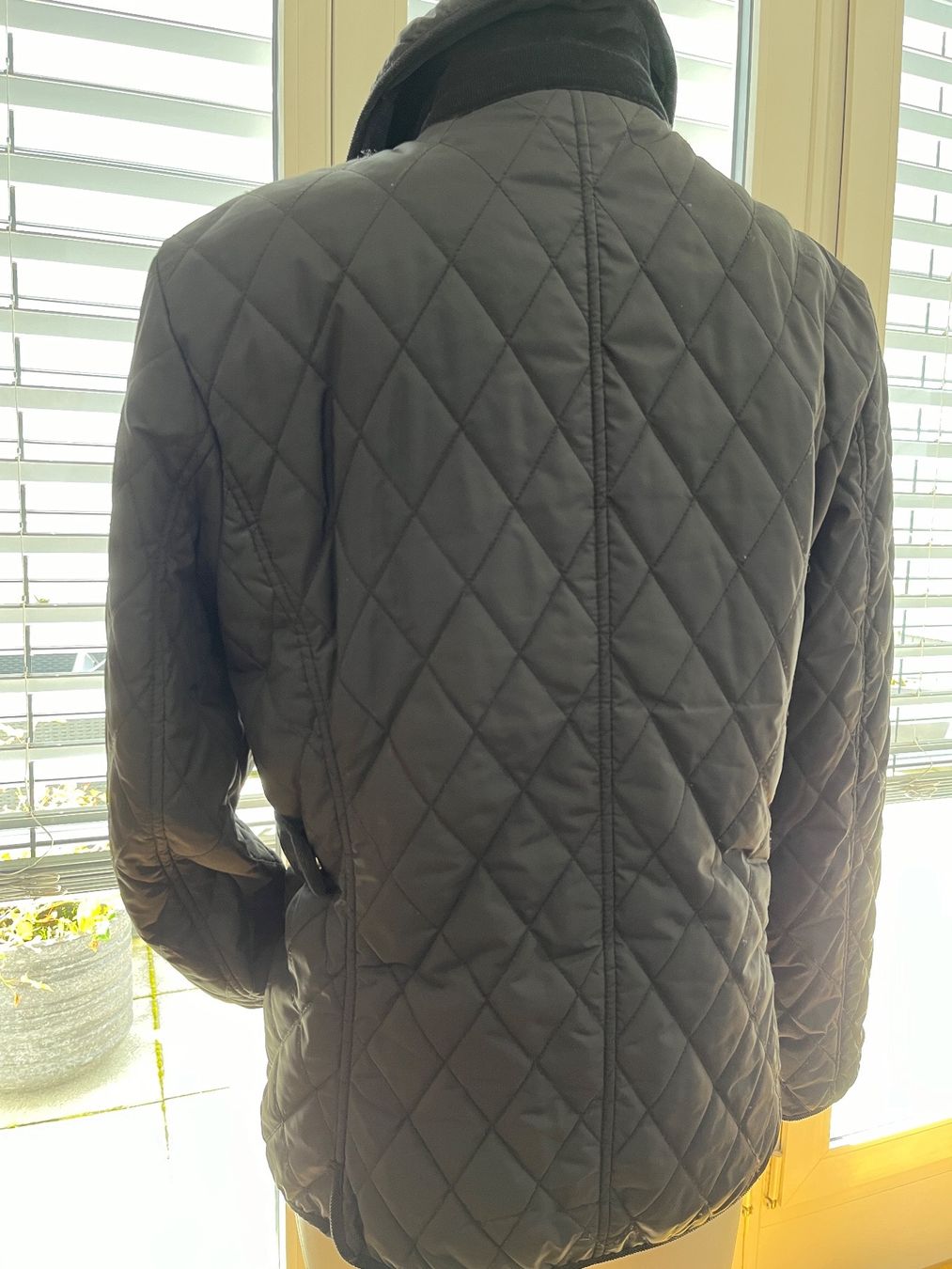 Gerry Weber Giacche: Steppjacke von GERRY WEBER, schwarz, Gr. 40 – Nuovo (secondo la descrizione) da Burgdorf venduto da wiwy51 1