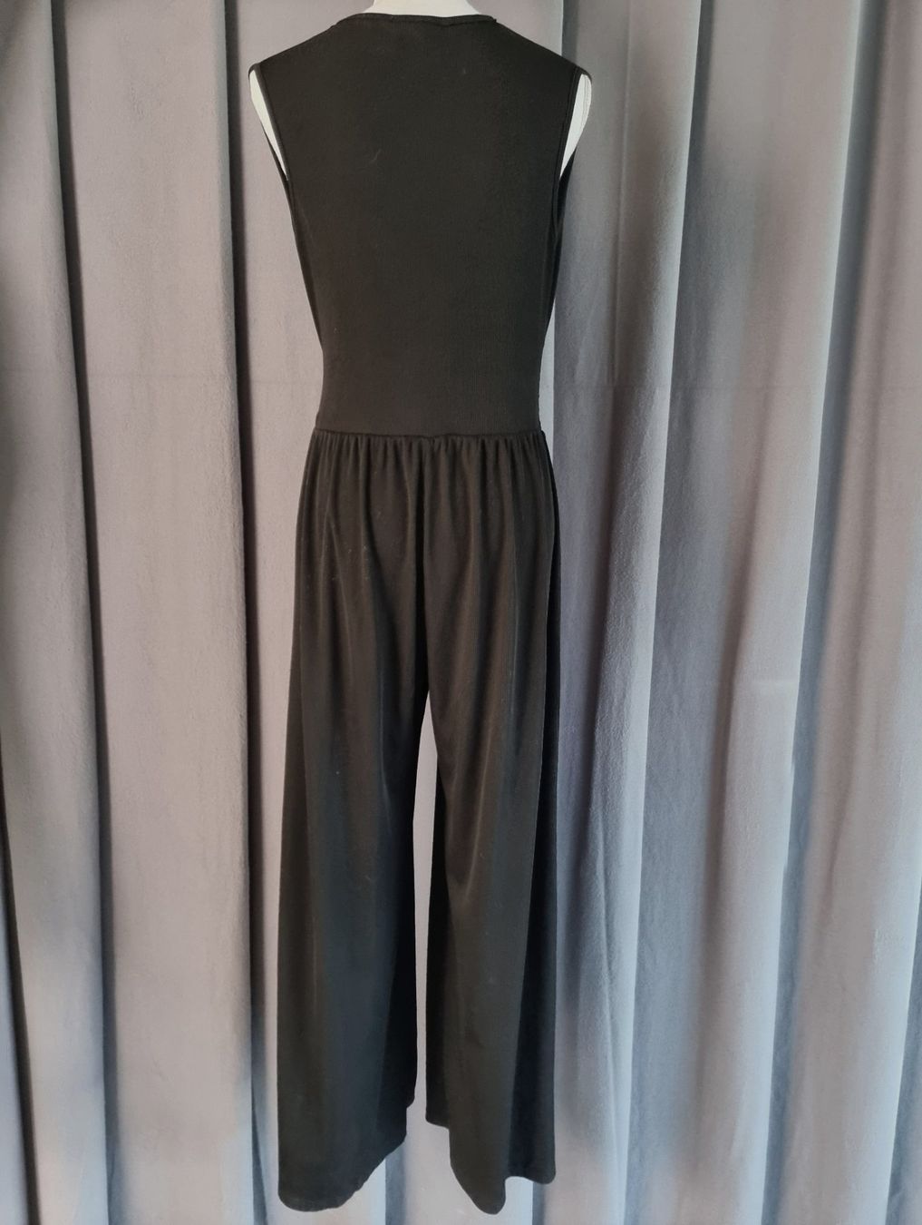 Jumpsuits: Jump-Suit – Gebraucht aus Urtenen-Schönbühl von Restwert_Schoenbuehl 1
