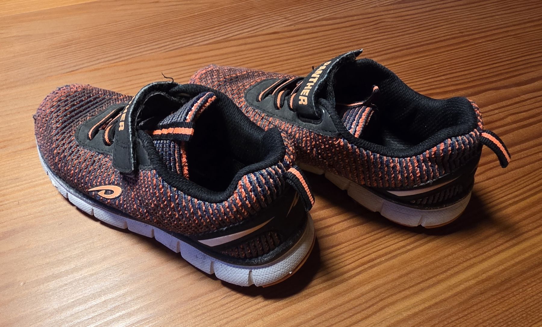 Scarpe per ragazzi: Turnschuhe Grösse 30 – Usato da Grünenmatt venduto da ras_7ksp 1