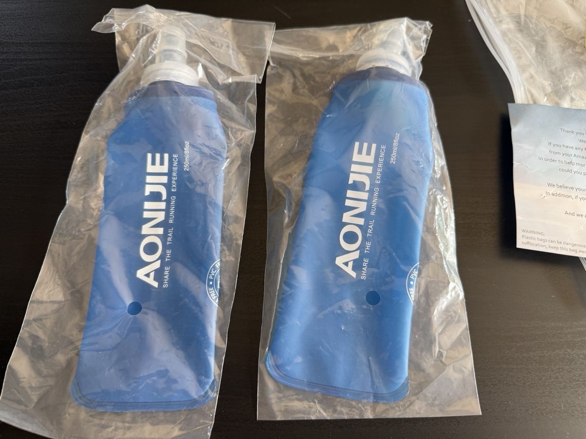 Trinkflaschen & Thermosflaschen: AONIJIE Soft Flasks 250ml 2pcs New – Neu und originalverpackt aus Wallbach von Nenex