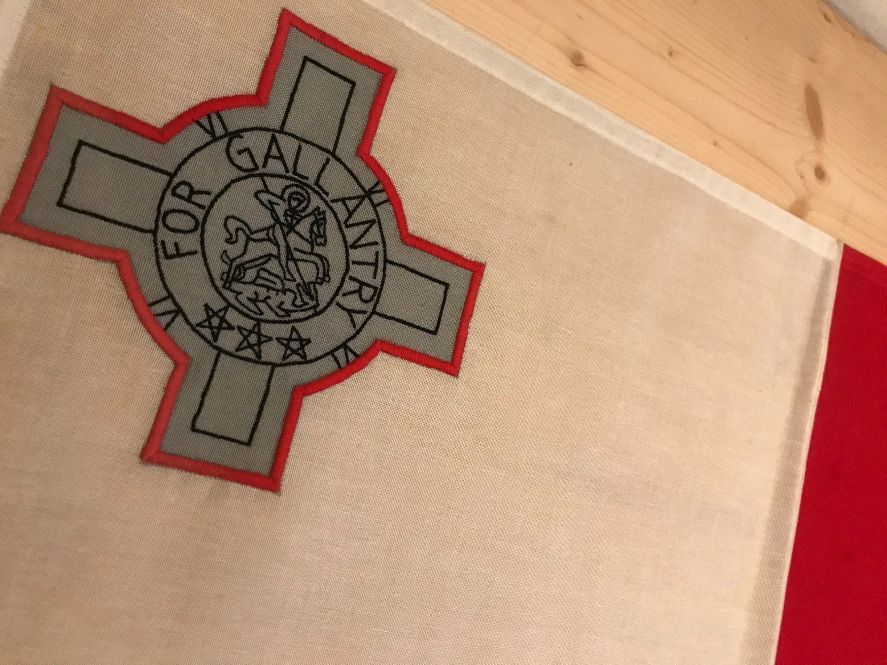 Fahnen: Malta Flagge – Gebraucht aus Obergoldbach von bstailslide 1