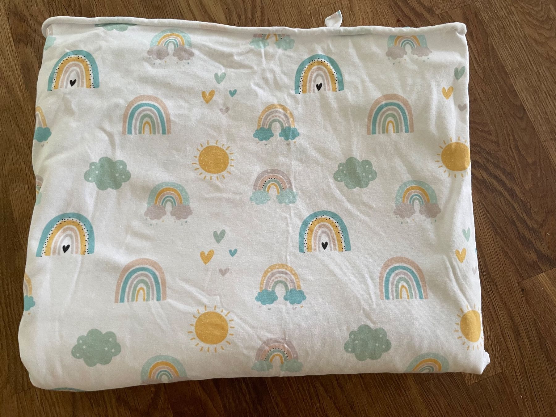 Tessuti: NEU: Jersey-Stoff mit Regenbogen ca. 2,8x2,5m – Nuovo (secondo la descrizione) da Bülach venduto da bjoernbenny